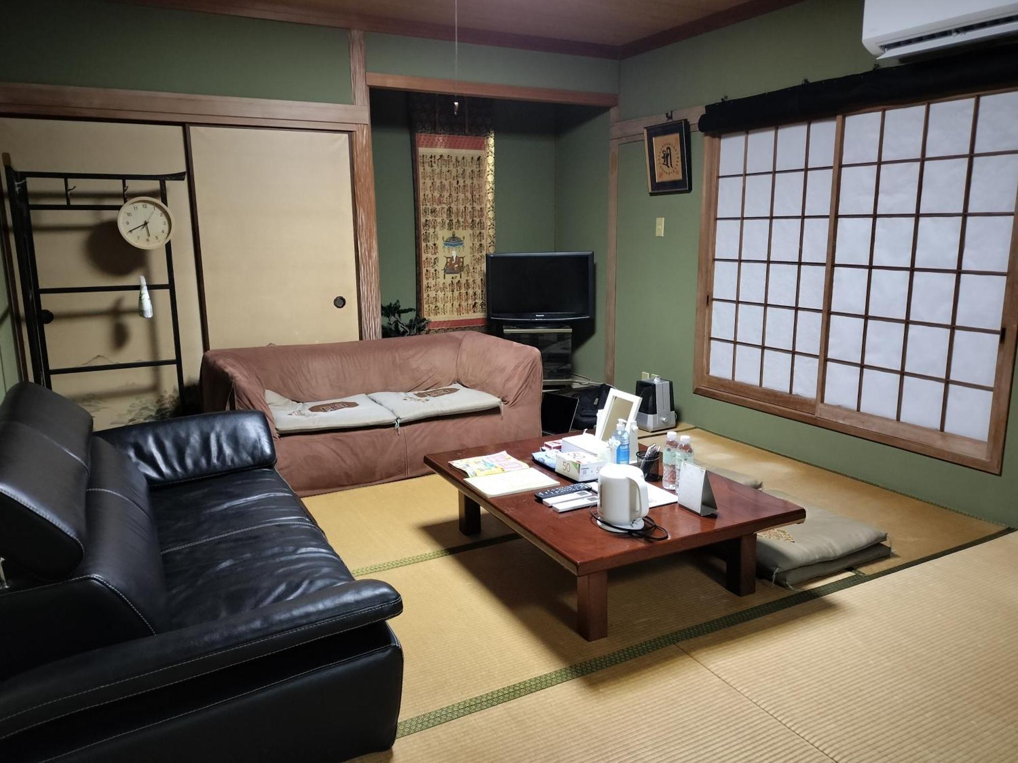 Guesthouse Naruto Ohenro ゲストハウス鳴門 おへんろ Exterior photo